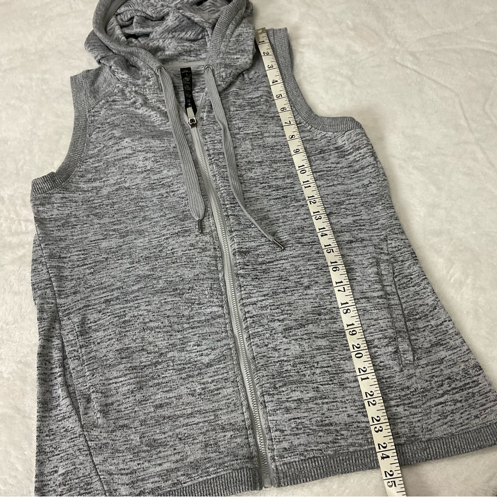 Knitted Hooded Vest Size S Split Back - Picture 8 of 9
